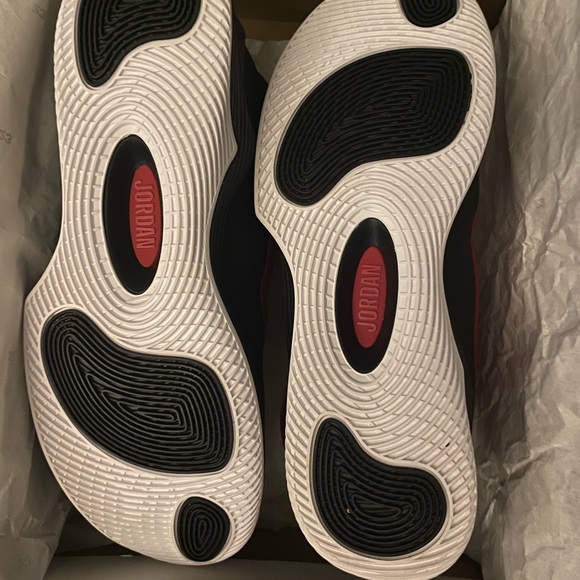 Jordan’s size 11 never worn excellent condition - Picture 2 of 4